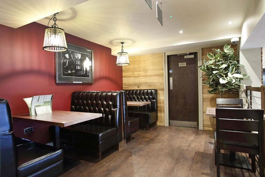 The Angel Hotel Wetherspoon Whitby Exterior foto